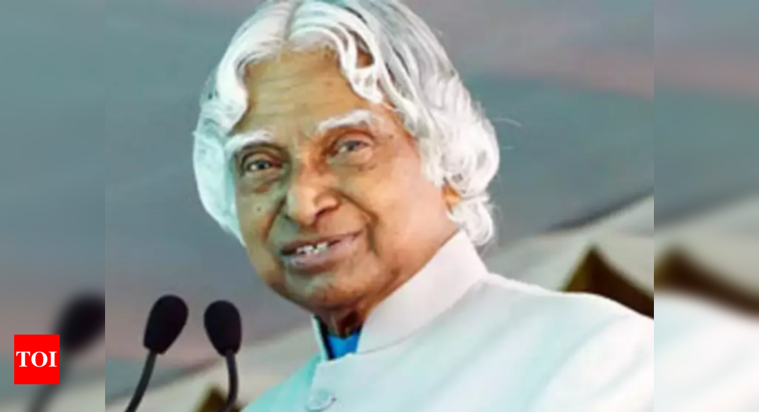 death anniversary of india s missile man 10 things to know about apj abdul kalam india news times of india apj abdul kalam