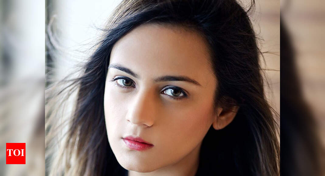 Shweta Rohira gets philosophical on Guru Purnima | Hindi Movie News ...