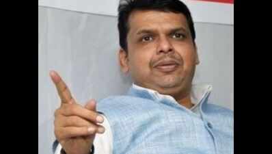 Quota stir: Maharashtra CM agrees for partial withdrawal of cases against Marathas