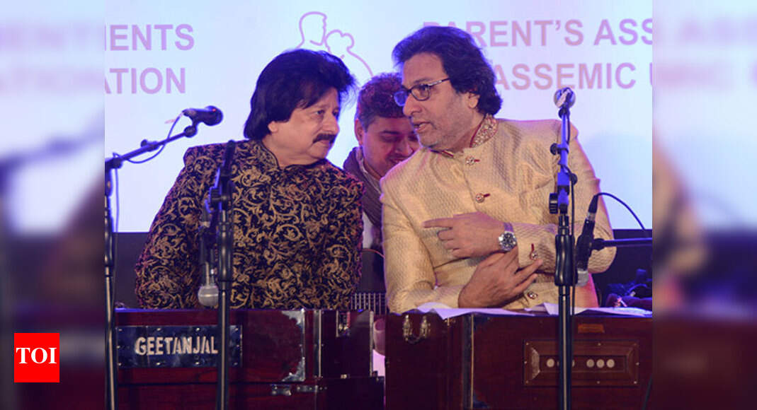 Ghazal singers perform for a cause | Events Movie News - Times of India