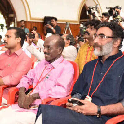 Kerala Lalithakala Akademi awards distributed