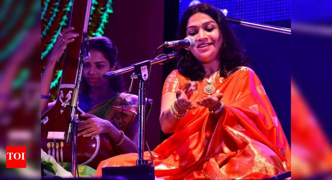 Sawani, Banerjee Mesmerize With Spectacular Performances 