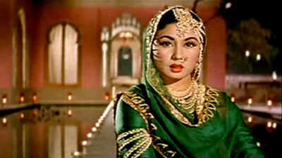Meena Kumari: Unknown facts about 'The Tragedy Queen'