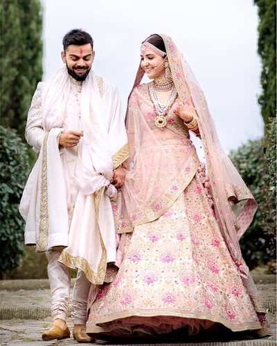 Manyavar hotsell anushka lehenga