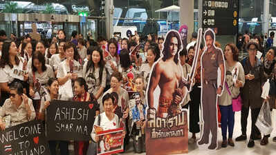 Jaipur actor Ashish Sharma gets a surprise welcome in Thailand