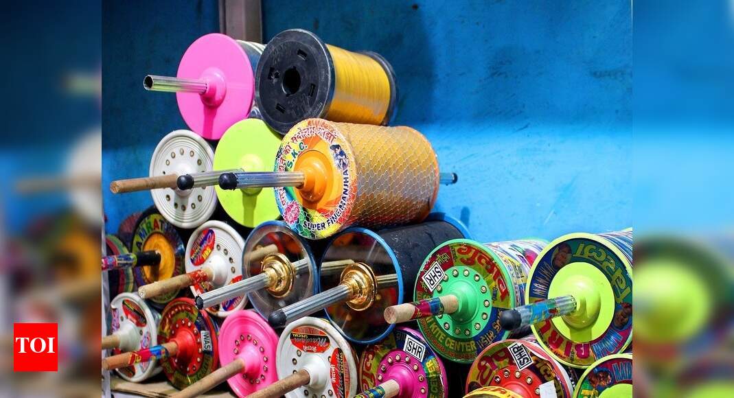 Chinese Manjha Injuries Delhi Man escapes with injury in neck from