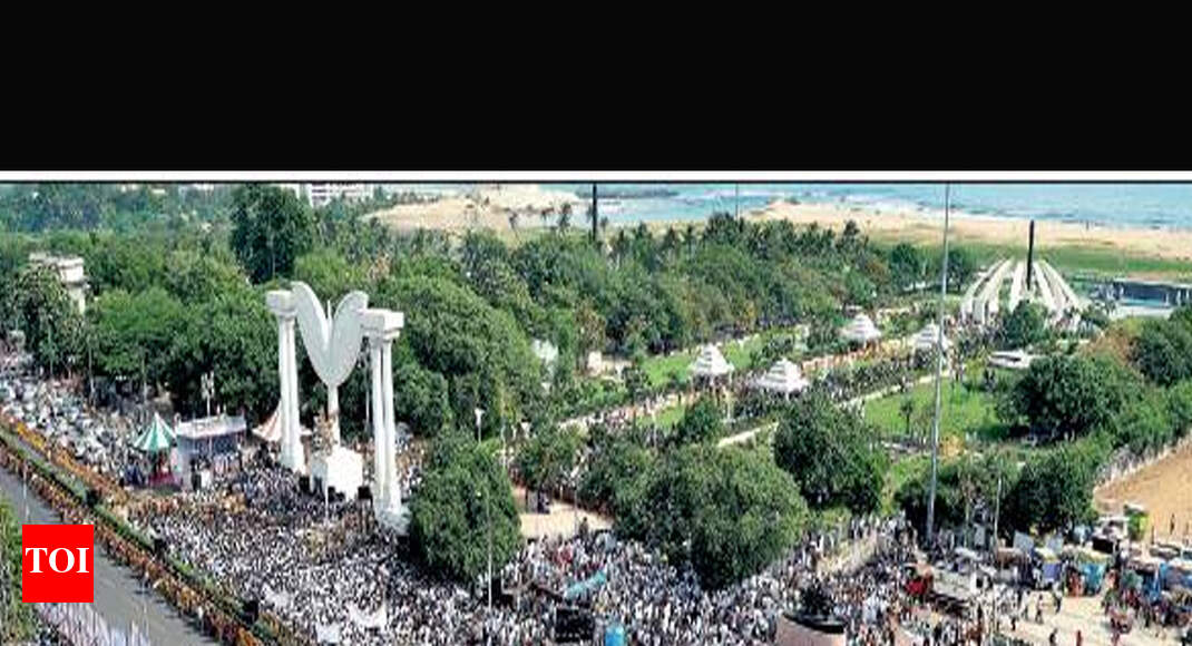 Karunanidhi Burial Near memorials he built, M Karunanidhi finds no