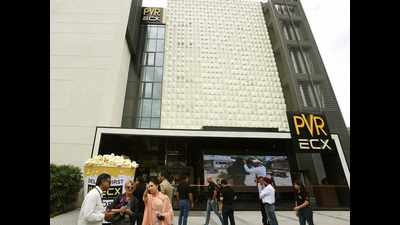 Delhi HC seeks govt view on outside food in theatres