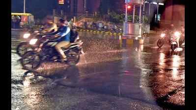 Ahmedabad gets splash of relief after long dry spell