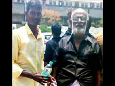 This fan of Karunanidhi came with living memories