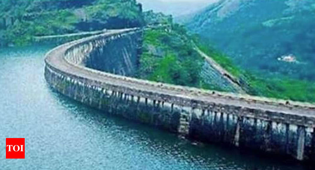 Idukki Dam water level latest: CM Pinarayi Vijayan holds ...