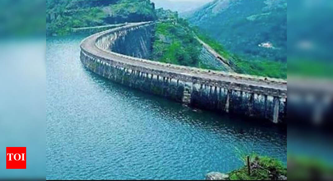 Idukki Dam water level latest CM Pinarayi Vijayan holds highlevel