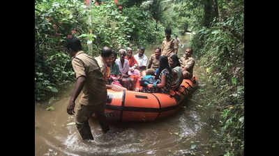 Kerala: 547 relief camps have been set up at Ernakulam as monsoon intensifies