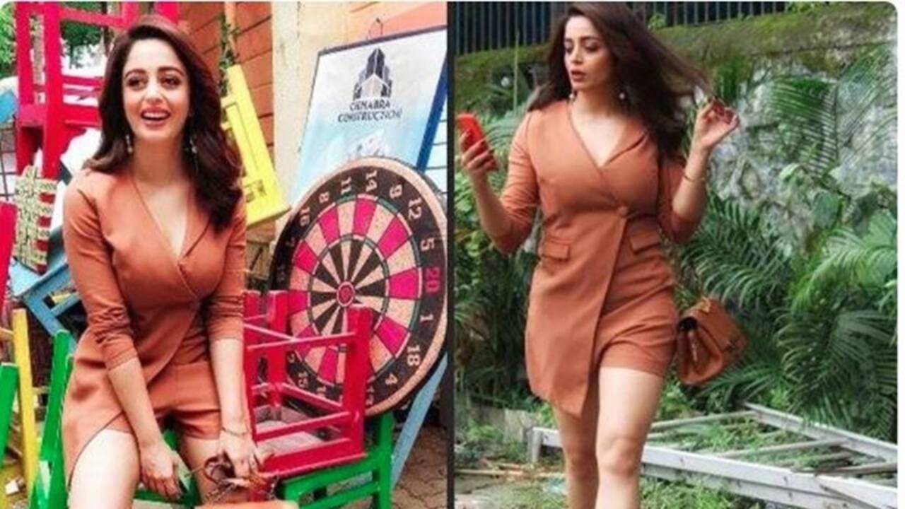 Nude neha pendse