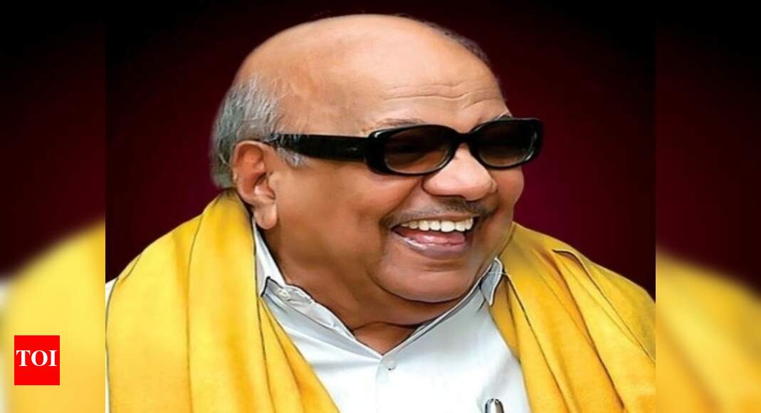 Mammootty Mohanlal Pay Respects To Kalaignar M Karunanidhi Malayalam Movie News Times Of India 3839