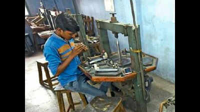 Ahmedabad units cut production as orders decline