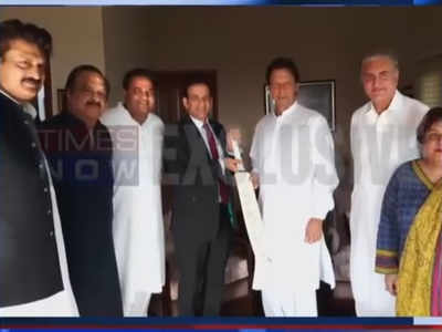 Indian envoy Ajay Bisaria meets Imran Khan, gifts him a bat