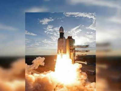 Isro wants Chandrayaan-2 lander to orbit moon first