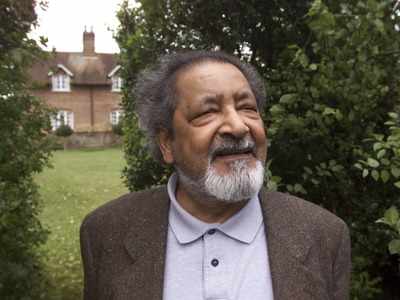 Authors mourn VS Naipaul; Rushdie says 'lost a beloved older brother'