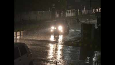 Heavy rain hits Odisha, road traffic affected