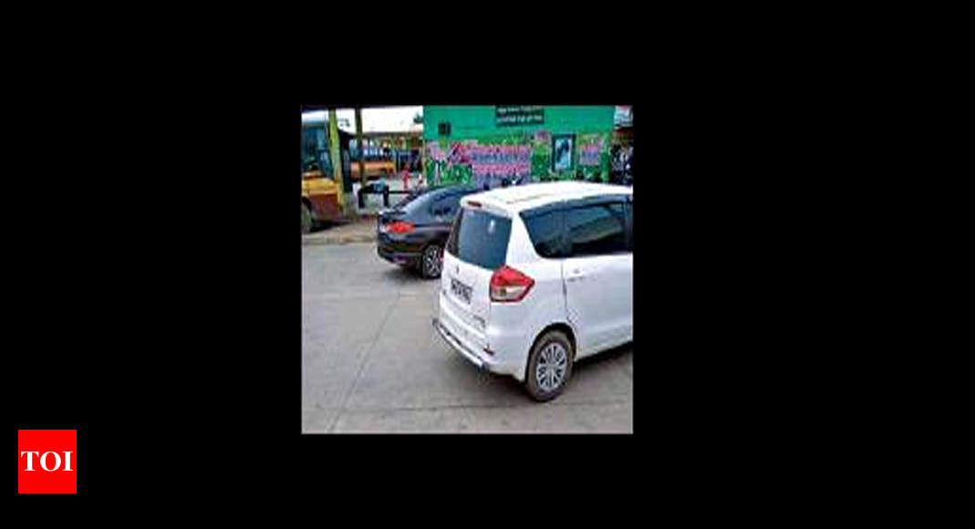 Passengers suffer as Poonamallee bus stand turns into private parking