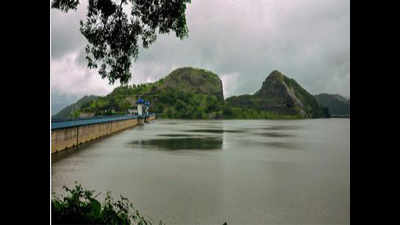Kerala floods: Water level recedes in Idukki dam for third day