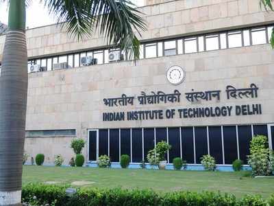 Do IITs need new admission criteria to enroll foreign students
