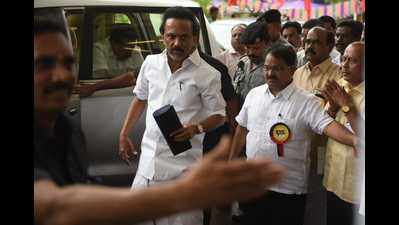 DMK executive committee meeting: Traffic affected on Chennai’s Anna ...