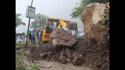 Heavy rains lash Uttarakhand, almost 150 roads closed after landslides
