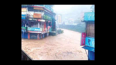 Two more killed as heavy rain lashes Kerala again