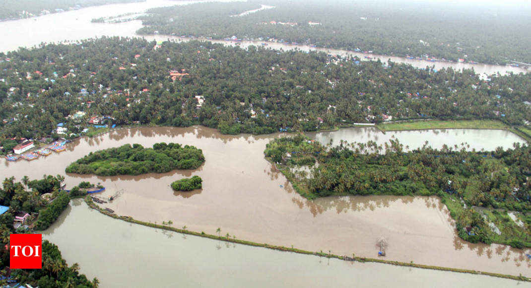 Kerala flood worsens: Top developments - Rahul speaks to 