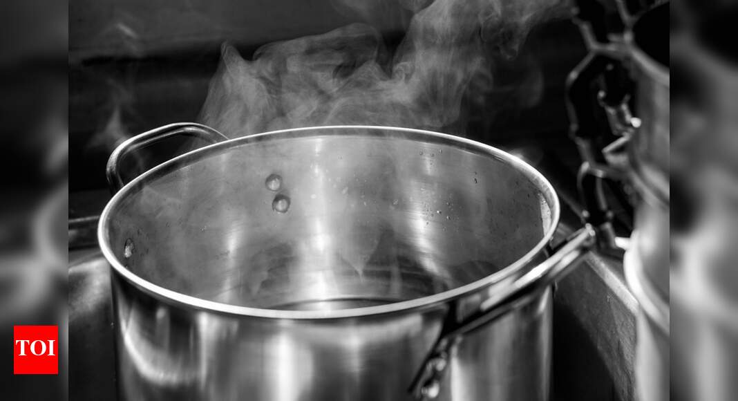 Why you should add tap water and not mineral water to the steamer