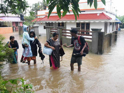 Kerala floods: Rescue mission launched for hundreds stranded in Pathanamthitta