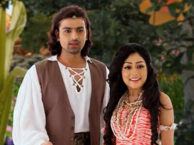 Saat Bhai Champa written update, August 15, 2018: Parul and Raghav learn about Tusharbumi - Times of India