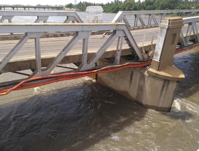 Kollidam old steel bridge develops crack due to heavy flow of water