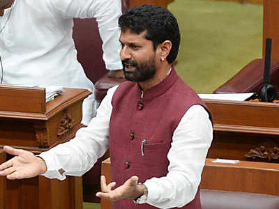 Karnataka govt tapping phones of political leaders, alleges BJP