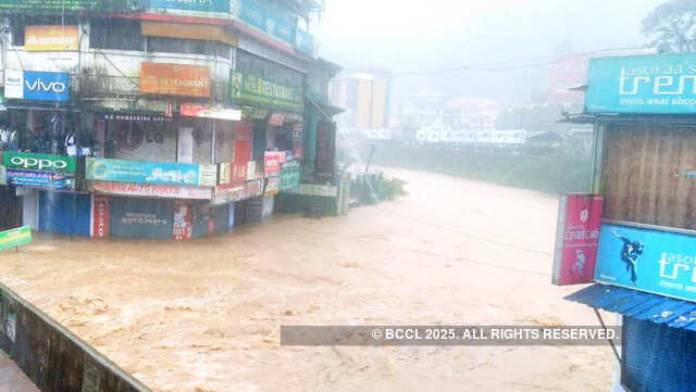 Airtel, Reliance Jio announce 'relief package' for Kerala flood victims Airtel, Reliance Jio announce 'relief package' for Kerala flood victims