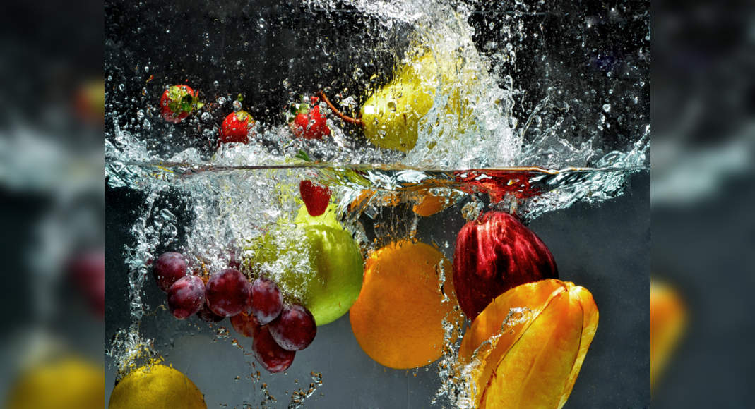 Met pensioen gaan vier keer Imitatie 5 reasons to say no to water after eating fruits | The Times of India