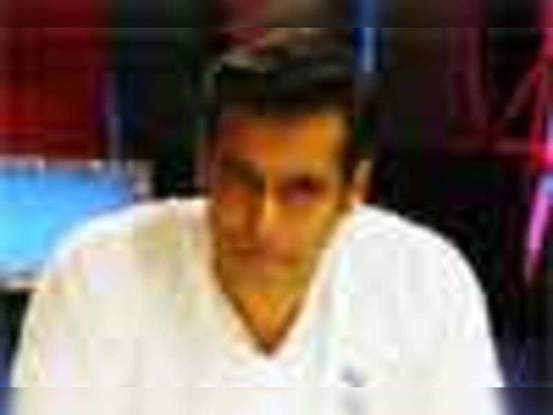 Salman to quit Twitter!