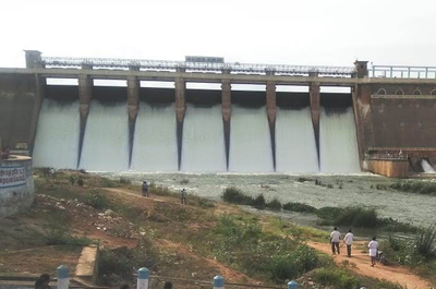 Tamilnadu floods: Third flood warning issued to people living on Vaigai ...