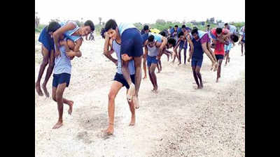 In Tamil Nadu village of Armymen, former jawans train youths