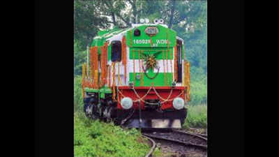 Poor locomotives care causes delays, costs SR Rs 450 crore in 5 years: Audit