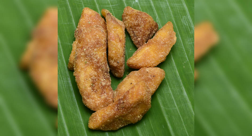 Banana Sharkara Upperi Recipe: How to Make Banana Sharkara Upperi Recipe | Homemade Banana Sharkara 