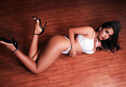 Scarlett M sets hearts racing