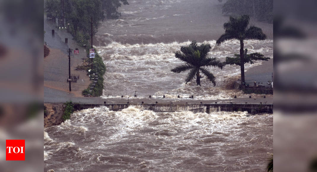 A Train Journey That Gave A Glimpse Into Kerala Flood Havoc Kochi News Times Of India