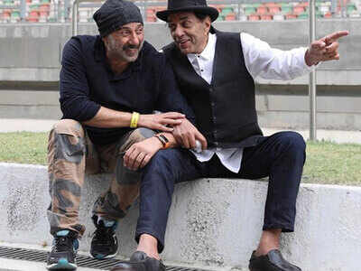 Sunny Deol keen to make a biopic on Dharmendra