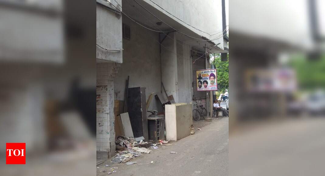 Shops dumps old furniture on road Times of India