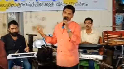 Vinod Kovoor sings to raise funds to support Kerala