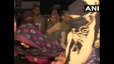 Unnao rape case: Family of deceased witness protest outside UP CM's residence