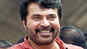 Mammootty has Onam sadya at a relief camp